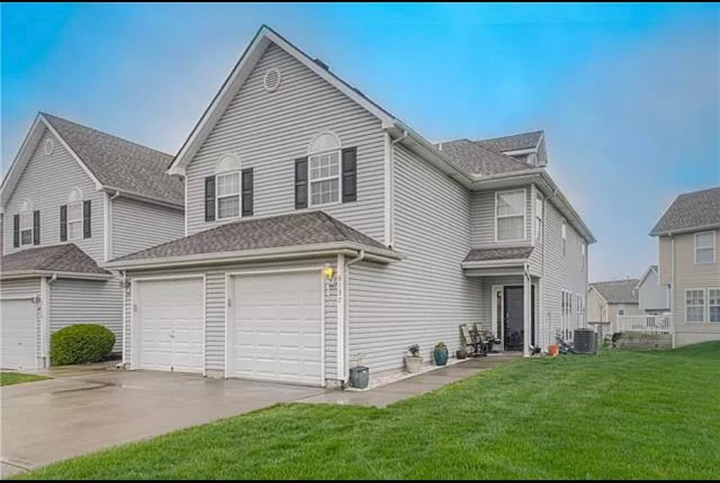 Foto principal - 8132 N Lawn Ave