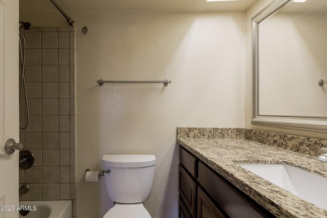 Building Photo - 3601 W Tierra Buena Ln