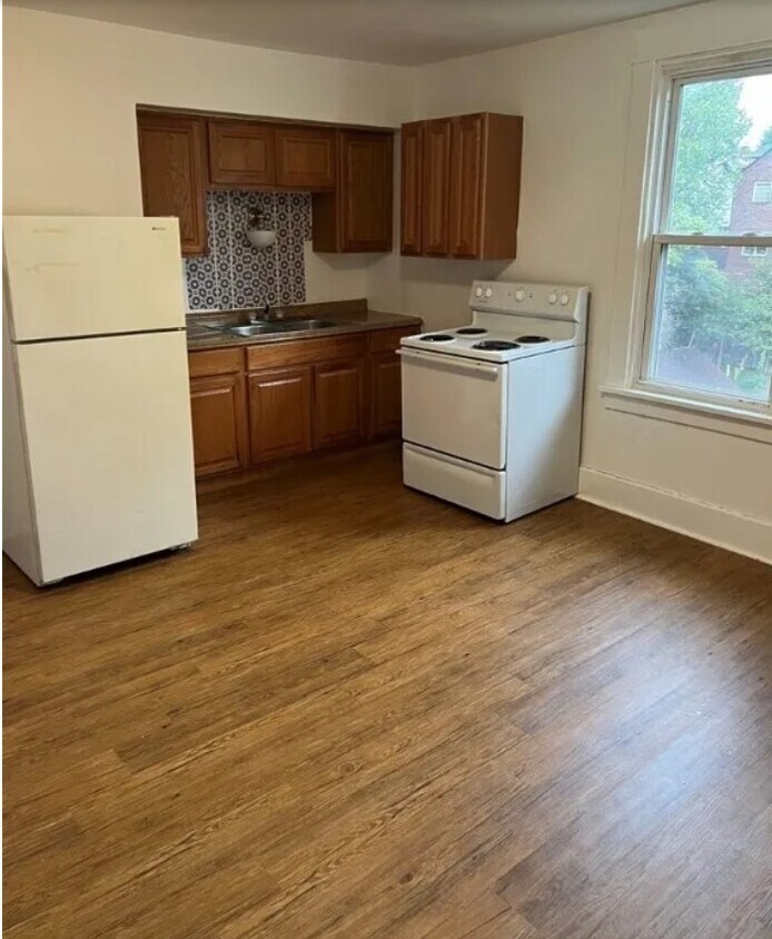 Foto principal - 121 Sumner Ave