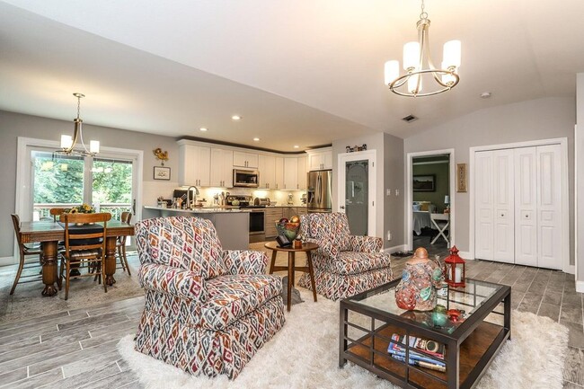 Building Photo - 2318 Slate Valley Ln