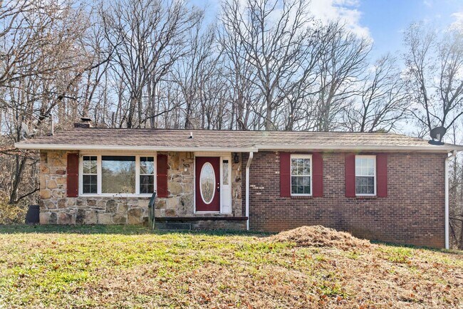 Foto del edificio - Newly Updated 4bd/3bth in Seymour!