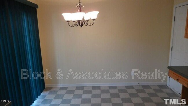 Foto del edificio - 1140 Garnet Ridge Way