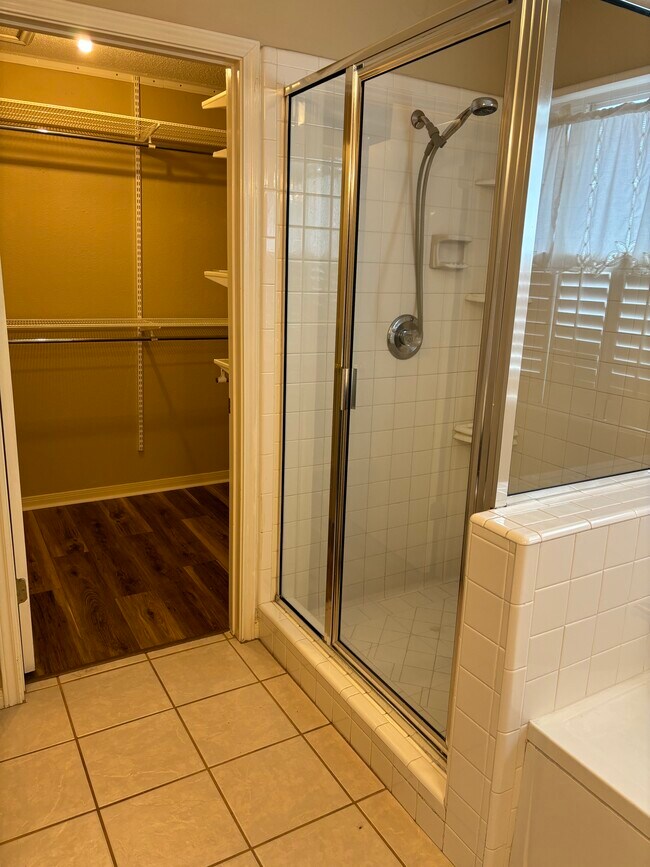 Building Photo - 119 Cibolo Bridge Dr