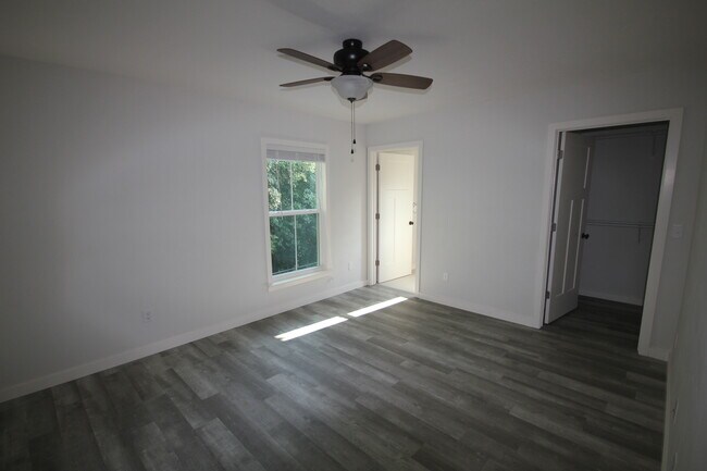 Building Photo - 1111 NW 6th Pl