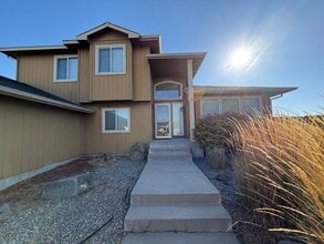 Building Photo - 1109 S Schnug Ct
