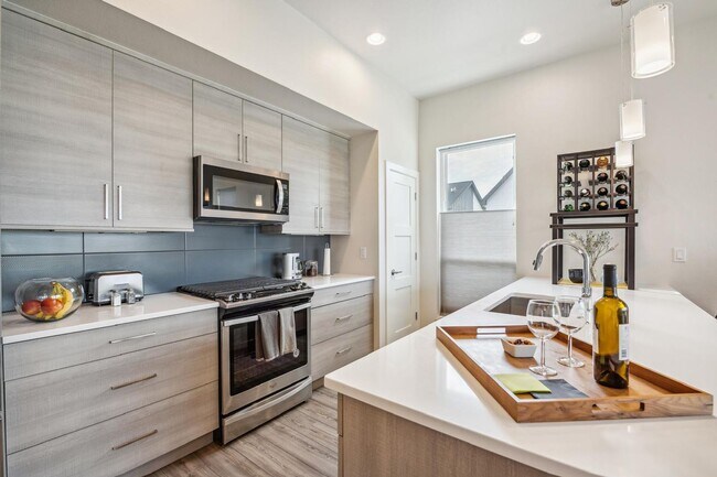 Foto del edificio - West Longmont 2BDR w/ Mountain Views