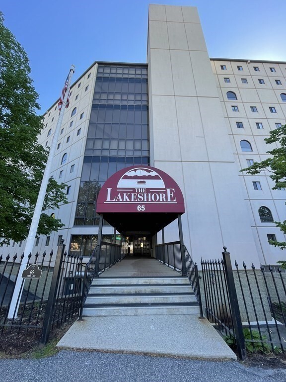 Foto principal - 65 Lake Ave