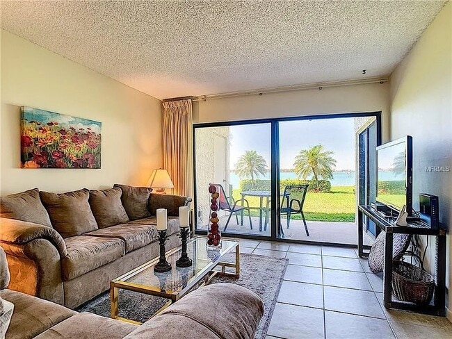 Building Photo - 6287 Bahia del Mar Cir