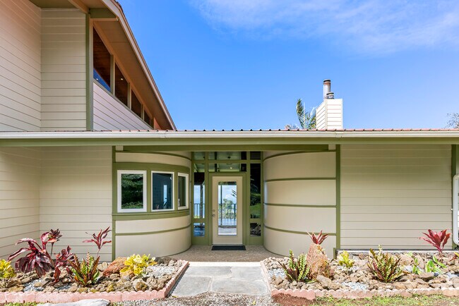 Front Door - 75-5486 Keke St