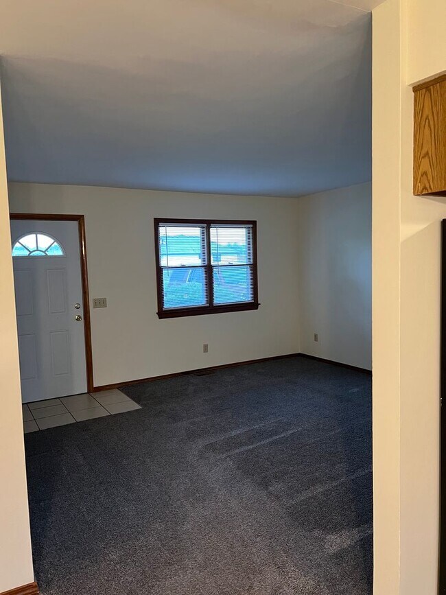 Foto del edificio - 3 bedroom, 2 bath, 1 car garage in Willard