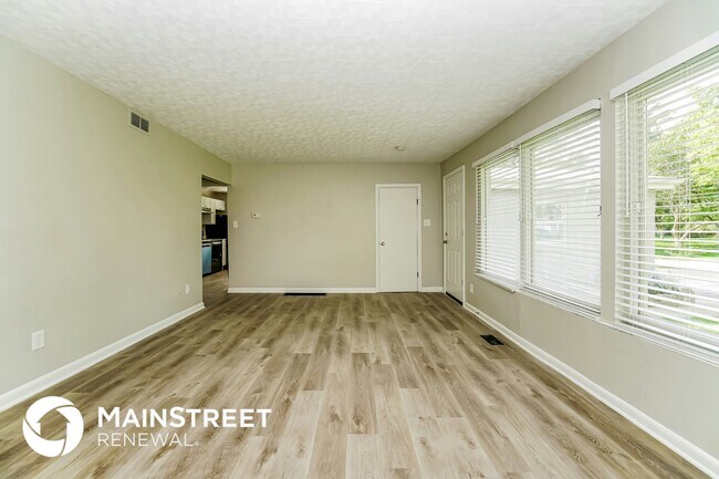 Foto del edificio - 3855 E Mound St