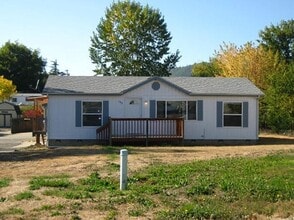 Building Photo - 149 Bobwhite St