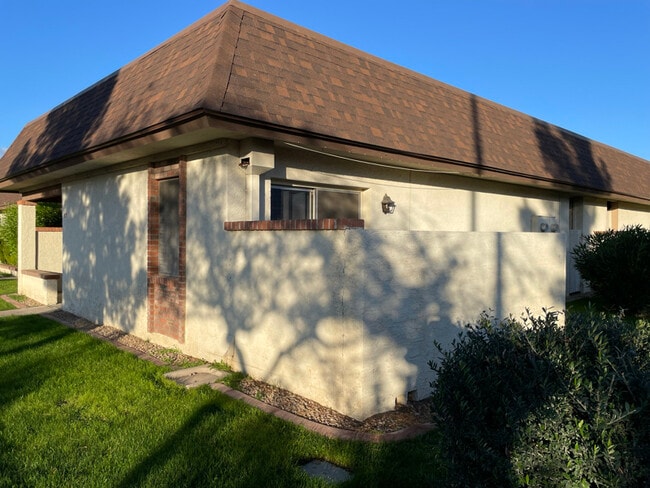 Building Photo - 8131 N 107th Ave