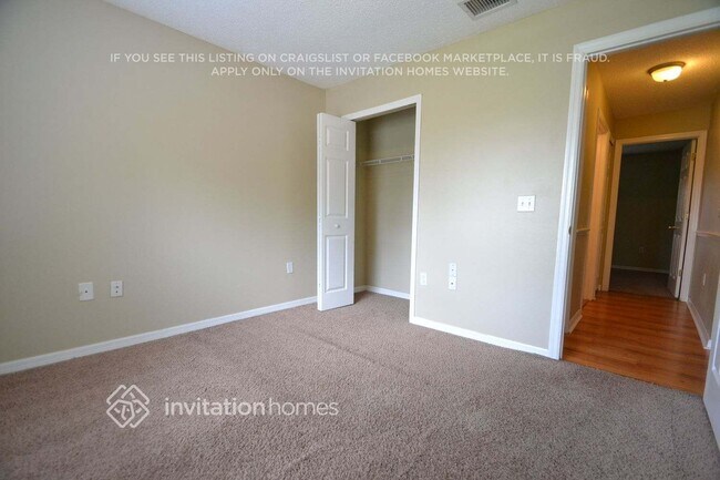 Foto del edificio - 3722 Stonefield Dr