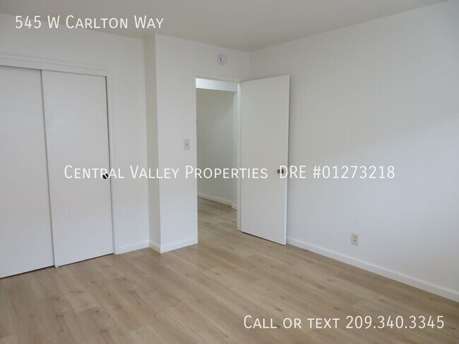 Foto del edificio - 545 W Carlton Wy