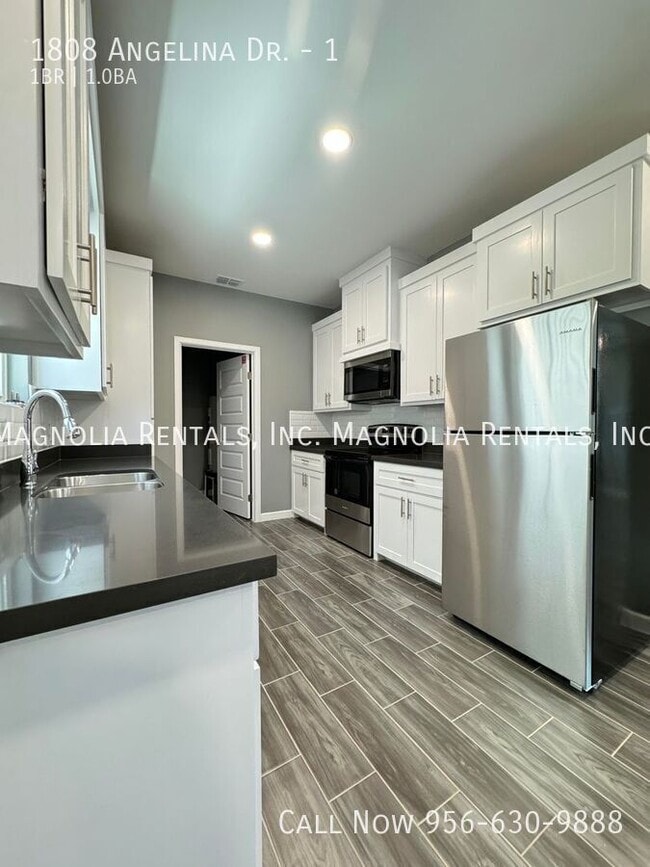 Foto del edificio - 1808 Angelina Dr