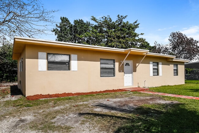 Building Photo - 10255 SW 172nd St