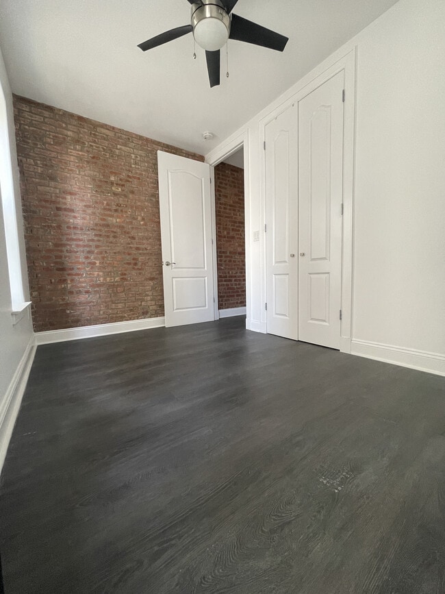 Foto del edificio - 2478 Arthur Ave