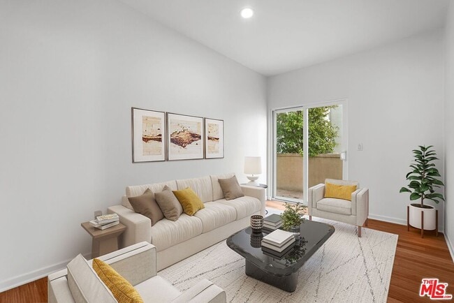 Building Photo - 6531 S Seabluff Dr