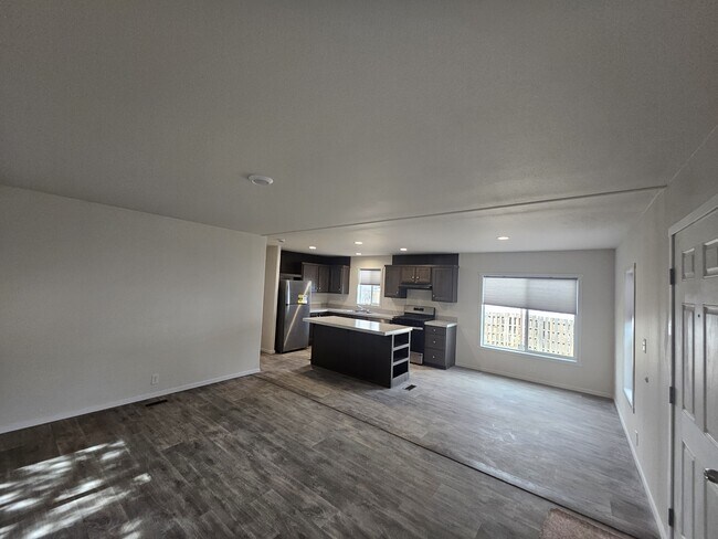 Building Photo - 121 N Ashley Ave