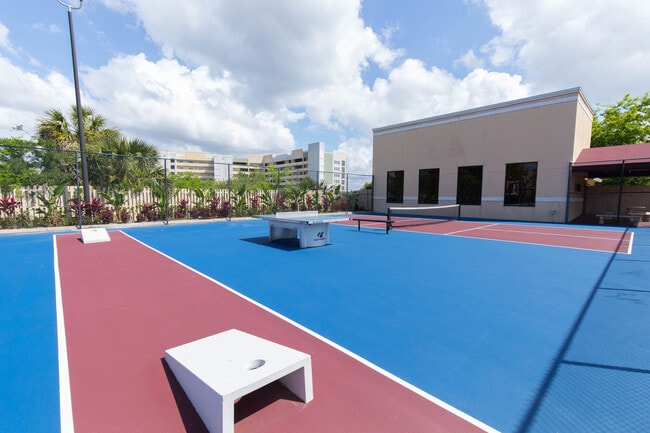 Building Photo - Topaz Riviera