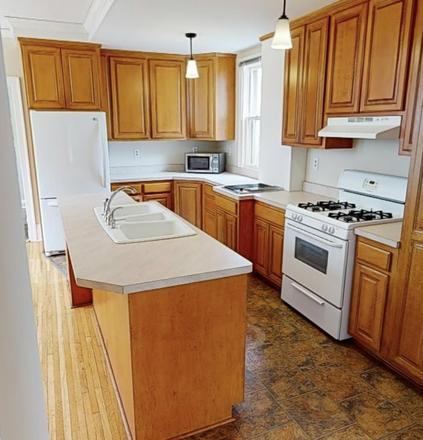 Building Photo - 353 Wilder Street