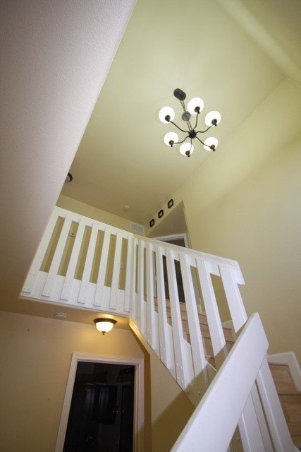 Building Photo - 3 Bedroom East Anchorage Townhouse!