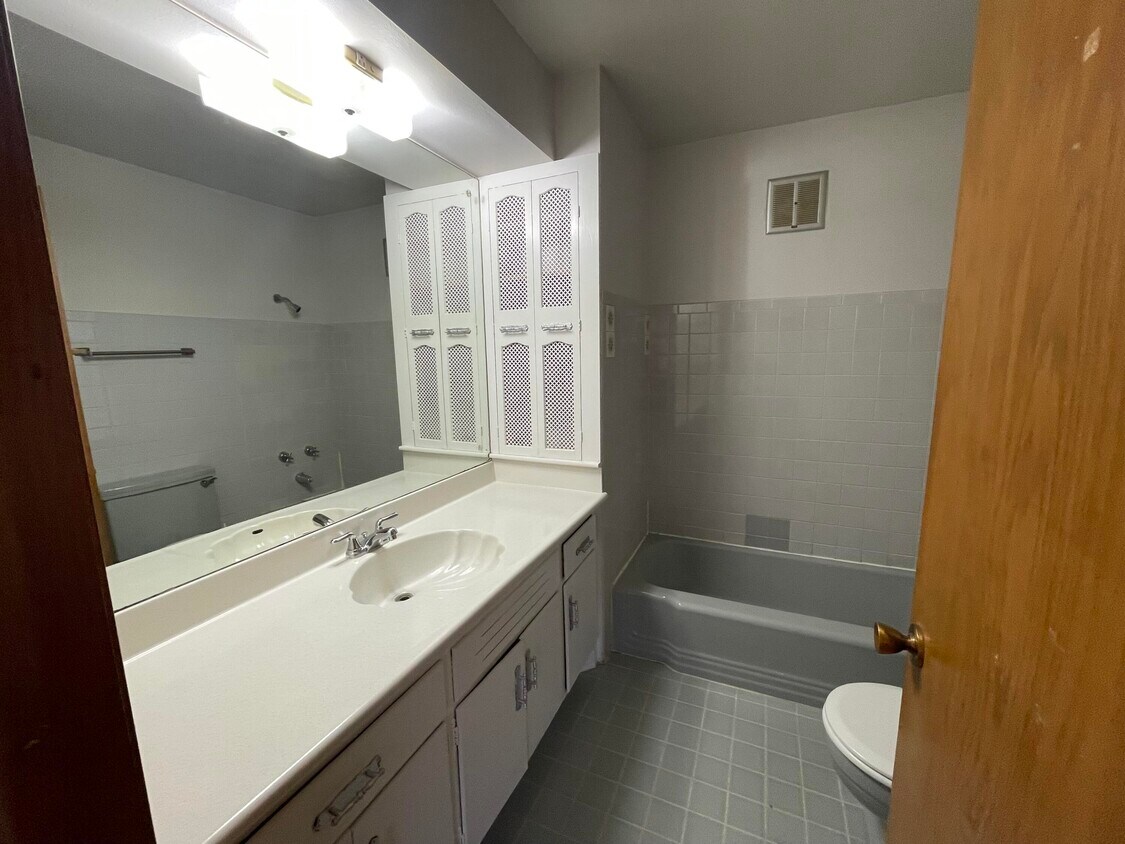 Foto del edificio - 8305 W Morgan Ave
