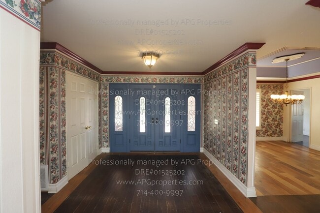 Photo - 460 S Bridge View Dr House