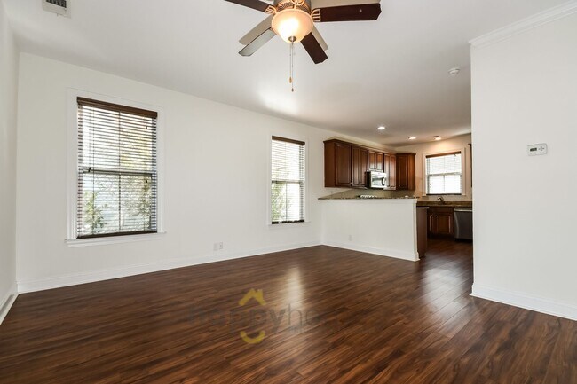 Foto del edificio - Modern 2x2.5 Living in the Heart of Park Circle