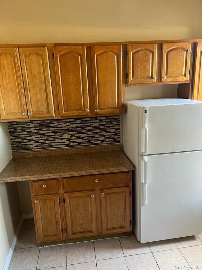 Foto del edificio - 419 Throop Ave