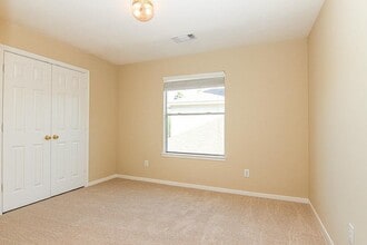 Building Photo - 1502 Brook Grove Dr