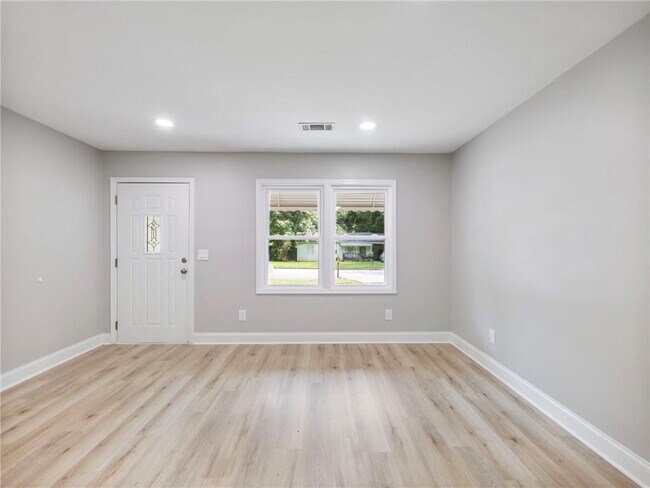 Foto del edificio - 2862 Argyle Dr NW
