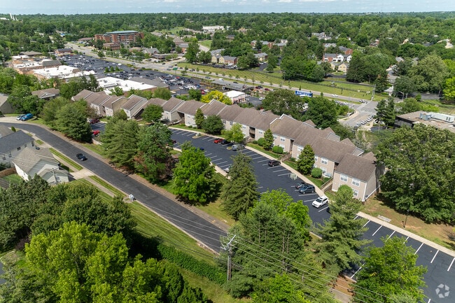 Aerial Photo - Lansdowne Heights Condominium Homes