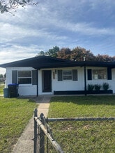 Building Photo - 5500 Huber Dr