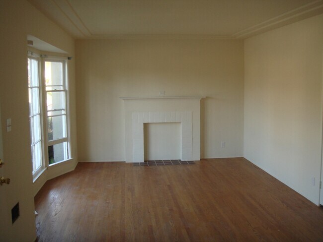Building Photo - 1334 N Brand Blvd