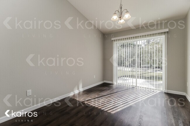 Foto del edificio - 2642 SW 165th Street Rd