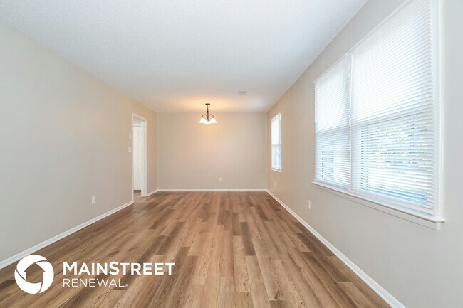 Foto del edificio - 310 Rolling Hills Ln