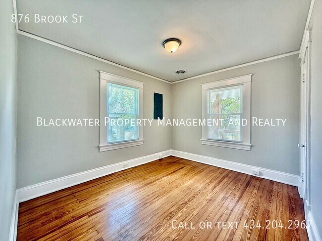 Foto del edificio - 876 Brook St
