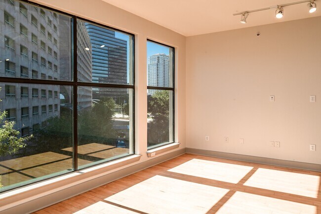 Foto del edificio - 1901 Post Oak Blvd