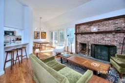 Foto del edificio - 10 Tiffany Ln