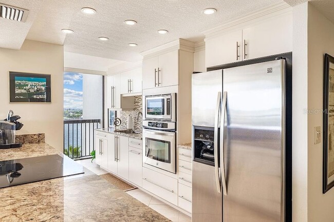 Building Photo - 9425 Blind Pass Rd