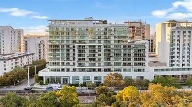 Building Photo - 1600 SW 1st Ave