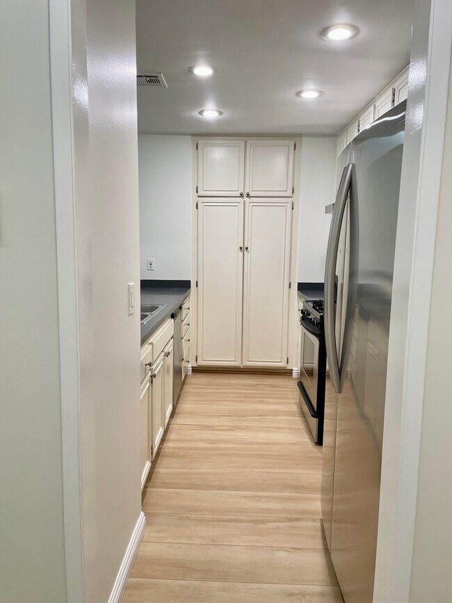 Kitchen - 3231 Cheviot Vista Pl