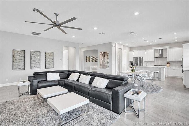 Building Photo - 11720 Waterway Cir