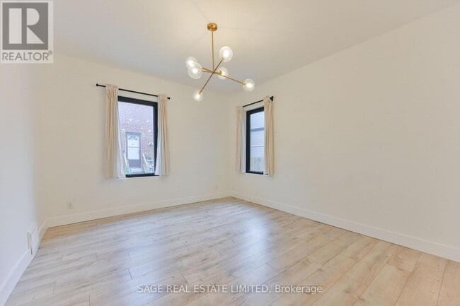 Building Photo - 25 Palmerston Ave