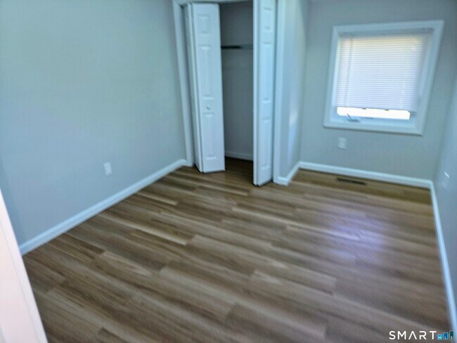 Building Photo - 585 Horton Hill Rd
