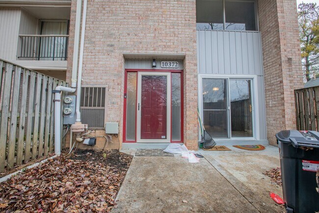 Building Photo - Lovely 3 BR/2.5 BA Townhome in Columbia!