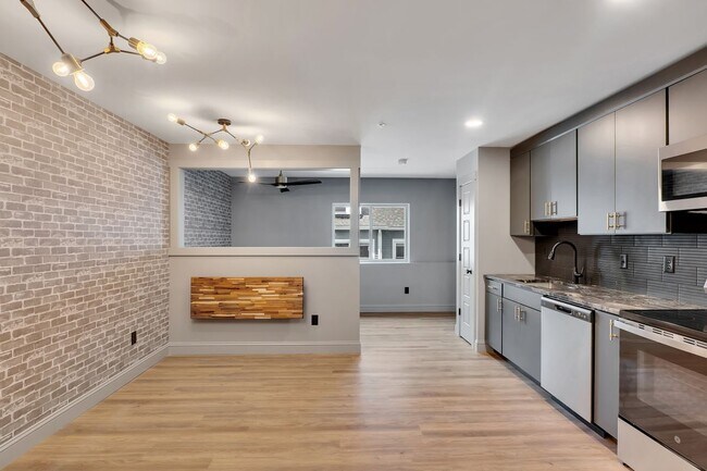 Building Photo - 36 Pawling Ave
