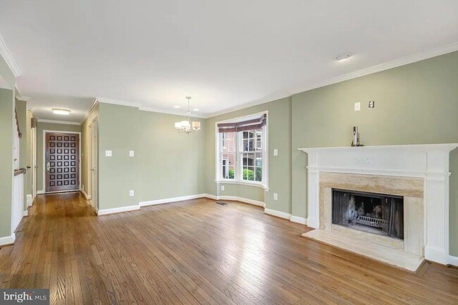 Building Photo - 1800 21st St N